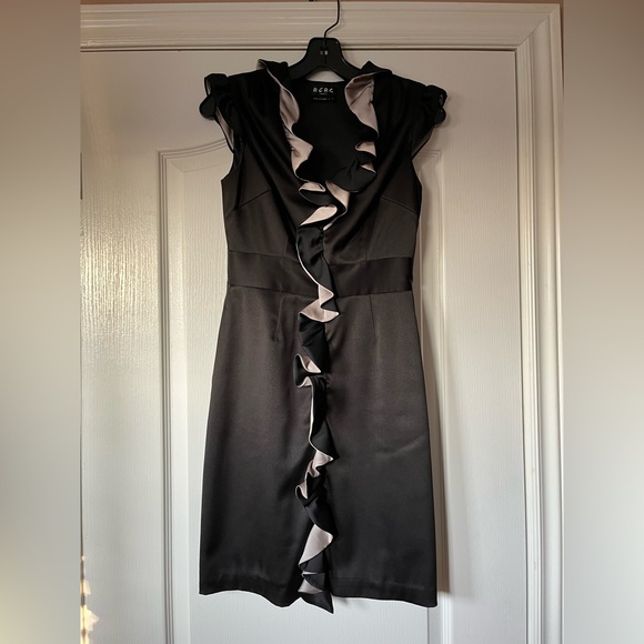 BCBG Paris little black cocktail dress, ruffle, holiday, size 2 - Picture 5 of 5